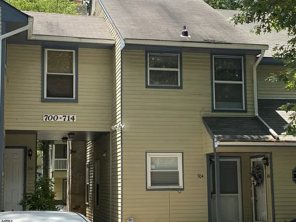 704 Fishers Creek Rd #102, Galloway, NJ 08205
