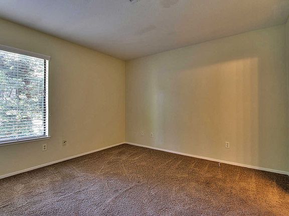 4th image of 7116 Cross Creek Cir APT D