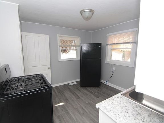 3rd image of 230 34th Ave