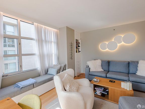 4th image of 1800 Washington St APT 718