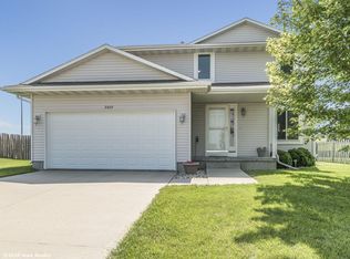 2205 Vista View Dr, Granger, IA 50109