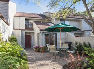 43 Pineridge Rd, Larchmont, NY 10538