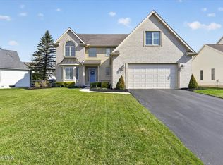 2538 Spruce Loop Rd, Sylvania, OH 43560