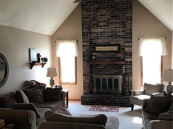 2nd image of 8217 E 135th St