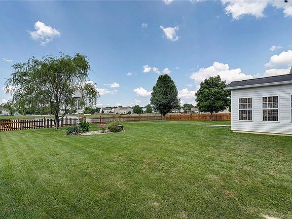 3rd image of 2504 Burgundy Way