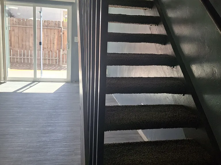 2416 Eric Way #C — Photo 9