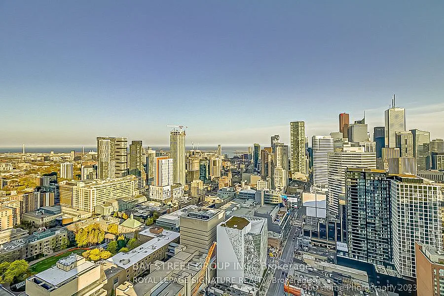 386 Yonge St #3907