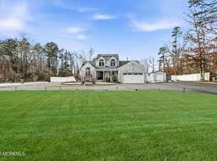 592 Ollie Burke Rd, Jackson, NJ 08527