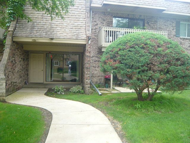 1st image of 6S114 Park Meadow Dr APT 8-B
