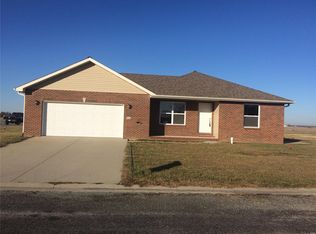 615 Kate Court St, Saint Libory, IL 62282