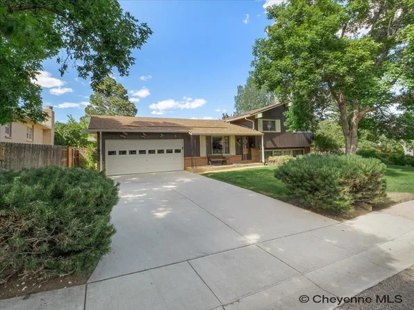 1038 Melton St, Cheyenne, WY 82009