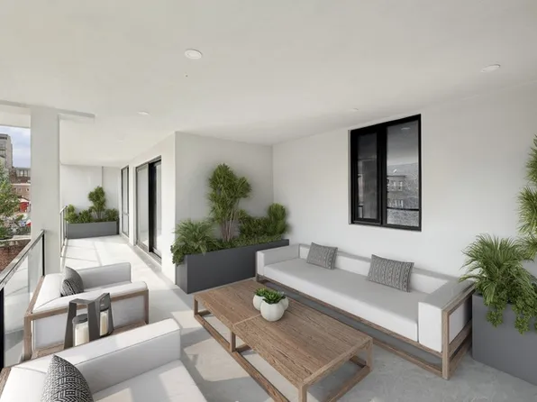 390 Manhattan Avenue image 3 of 10