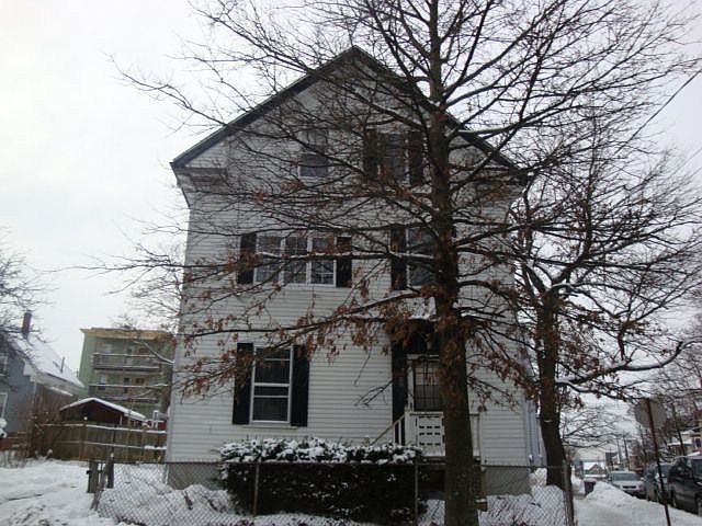 Front 114 Rockaway St