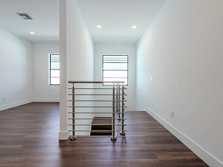 1427 SW 23rd St — Photo 47