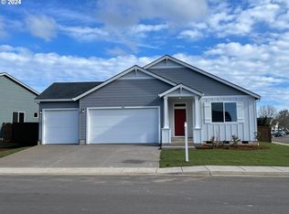 2217 W 15th Ave #204, Junction City, OR 97448