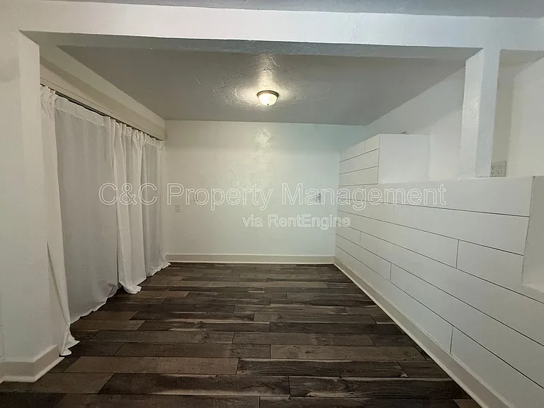 155 West Dr — Photo 6