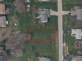 525 Bounty Dr NE, Poplar Grove, IL 61065