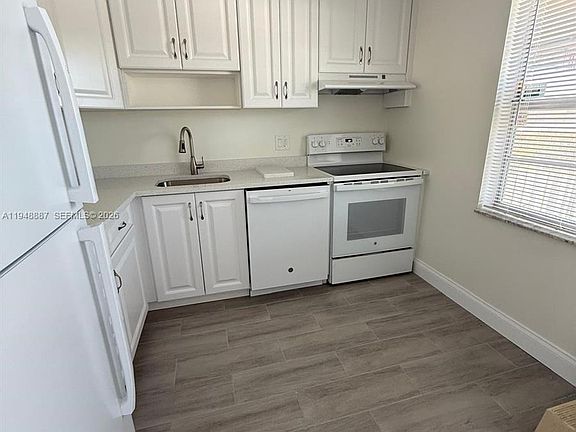 3rd image of 7200 NW 4th Pl APT 201