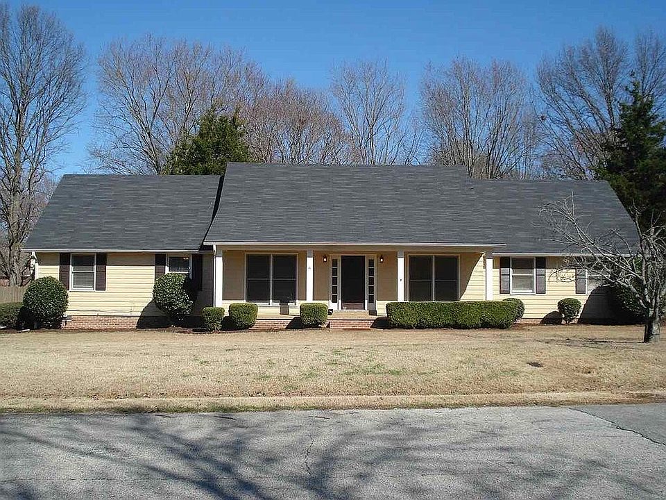 1st image of 163 Willowridge Cirs