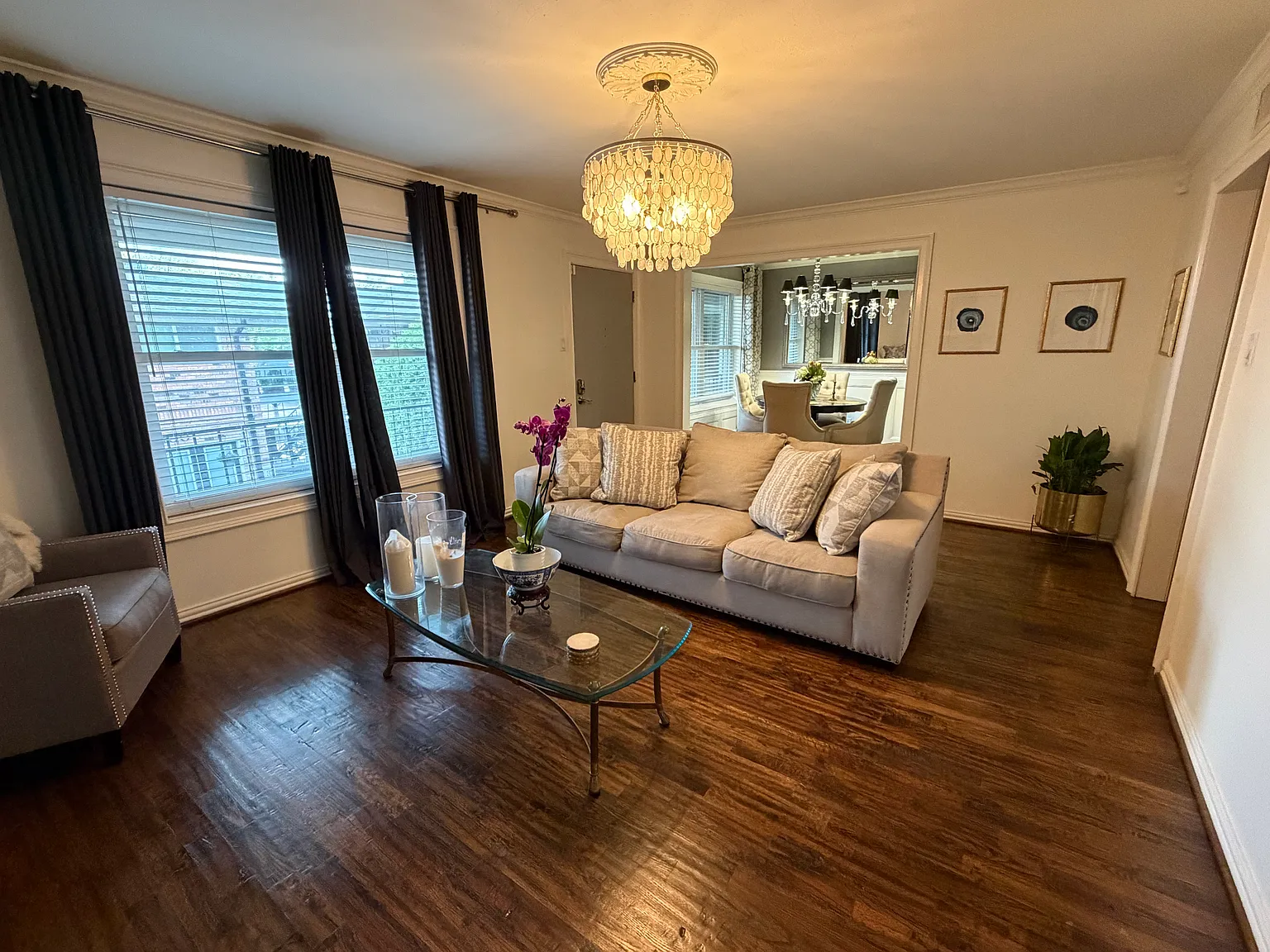 2 bed, 966 sqft, $2,300 — Photo 2