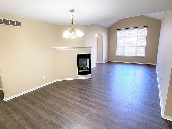 2nd image of 4103 Cameron Cir