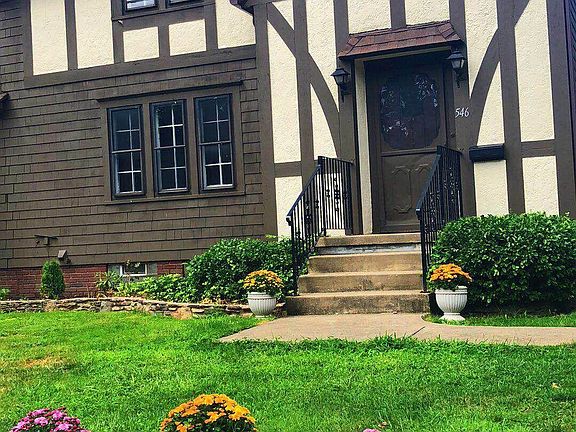 2nd image of 546 Moreley Ave