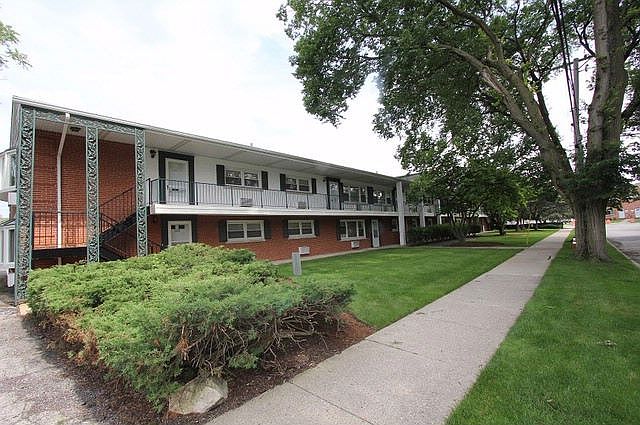 1st image of 1337 1st St #1337