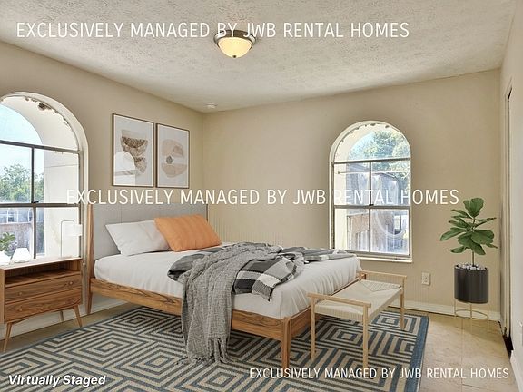 5th image of 7201 Arlington Expy APT 107
