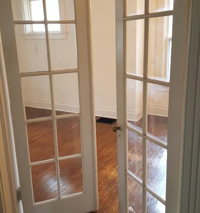 French doors to main bedroom