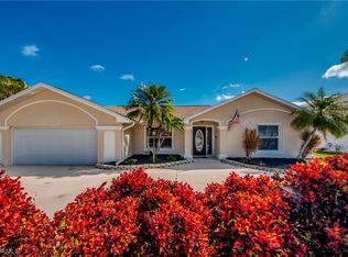 3715 SE 16th Pl, Cape Coral, FL 33904