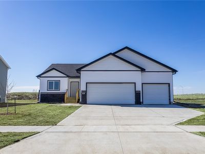 880 11th St, Waukee, IA, 50263