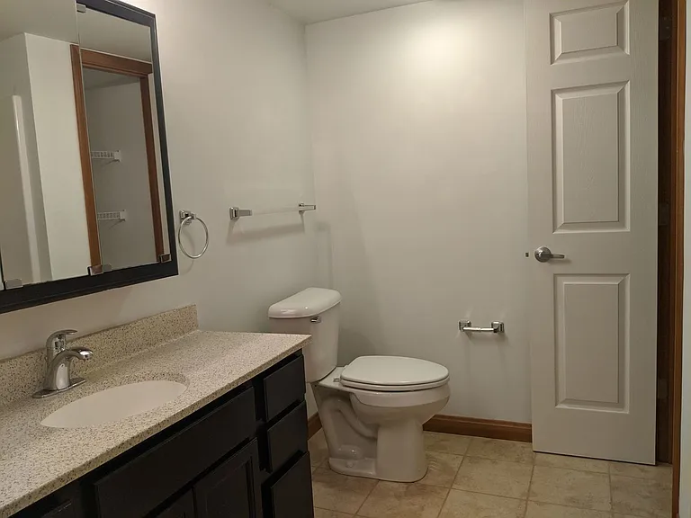 112 College Avenue — Photo 64