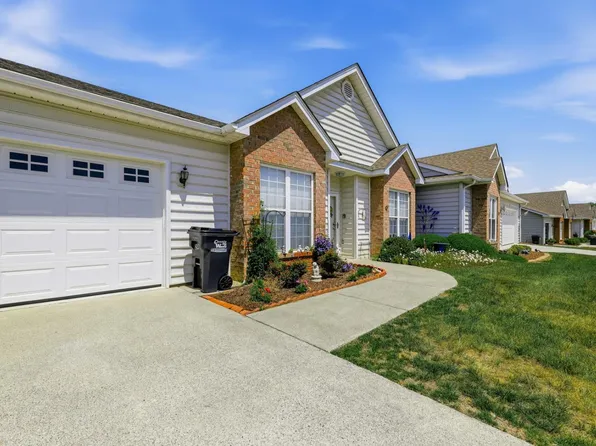 29 Shore Line Dr, Lynchburg, VA 24501