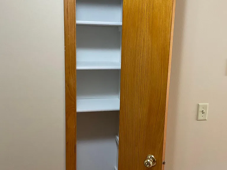 Kitchen pantry