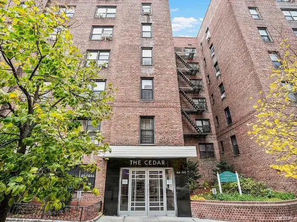 64-00 Saunders Street image 1 of 10