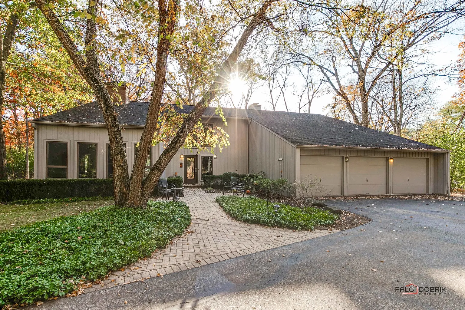 1849 Robinwood Ln photo 1