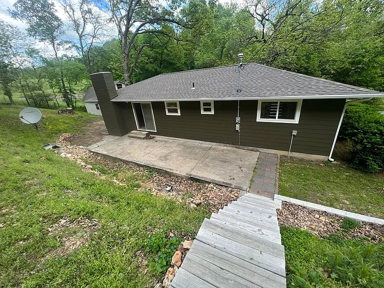 222 Valley St — Photo 17