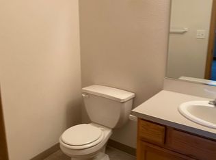 303 Love St APT 3, Washougal, WA 98671