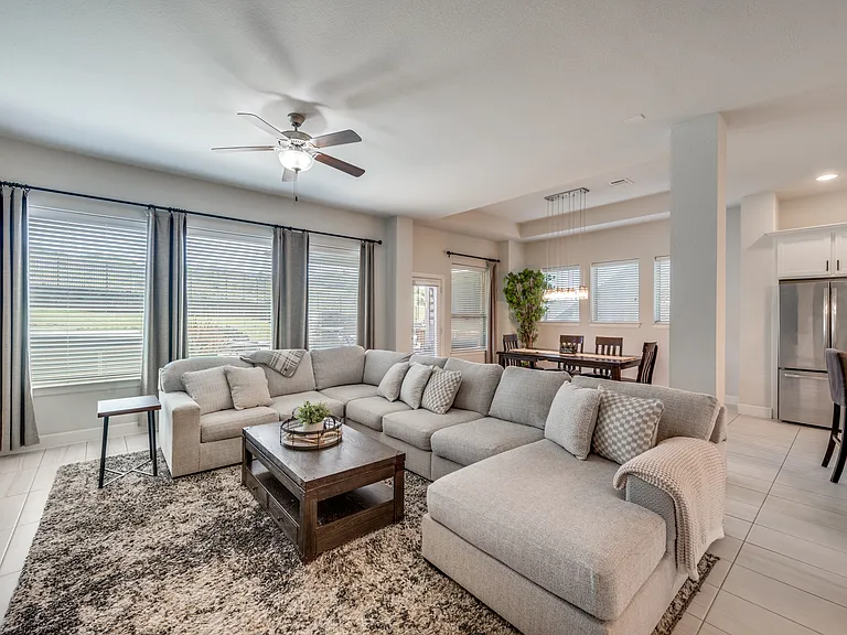 1044 Myers Park Trl — Photo 6