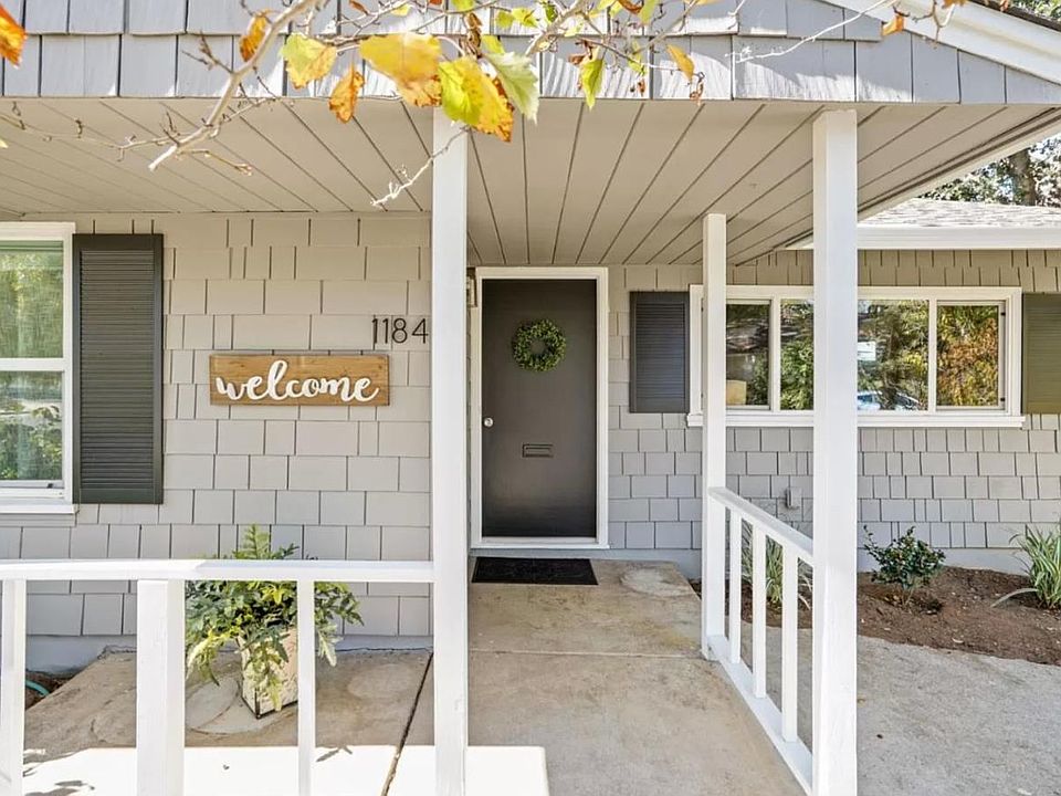 1st image of 1184 Solana Dr