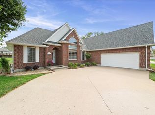 1201 Talon Dr, Cameron, MO 64429