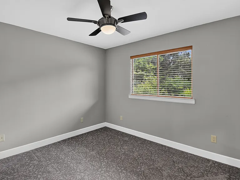 904 Solaris Pl — Photo 27