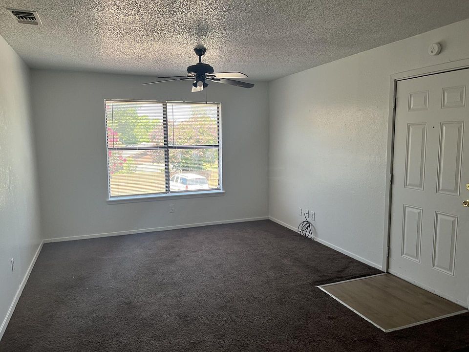 1st image of 305 E Richmond #4