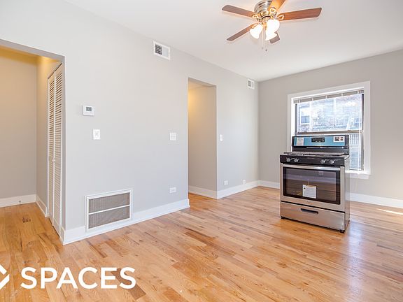 3rd image of 820 W Cuyler Ave #824321