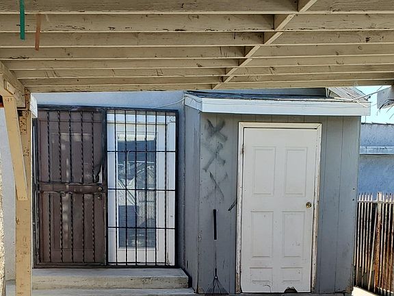 2nd image of 9005 S San Pedro St