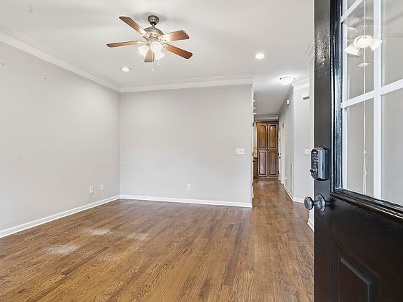 4th image of 101 Port Laz Ln