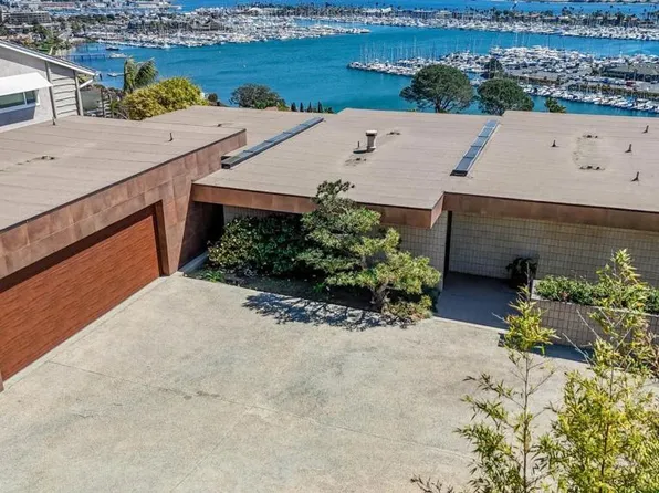 711 Armada Ter, San Diego, CA 92106