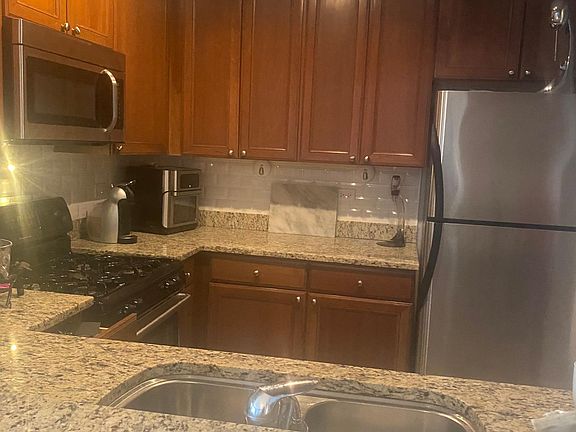 2nd image of 200 N Jefferson St APT 1701