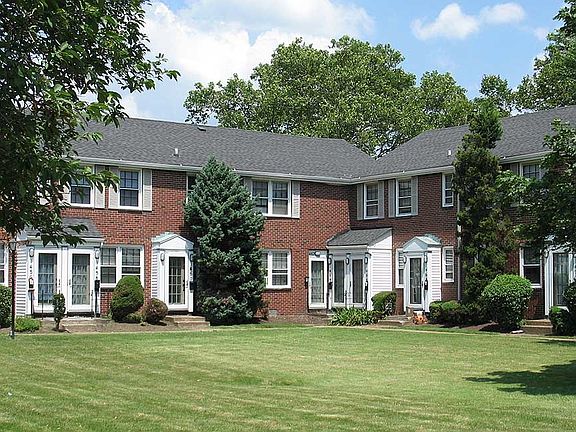 Sheridan Manor Apartments