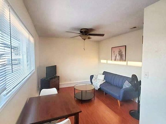 3rd image of 4641 Mount Laudo Dr